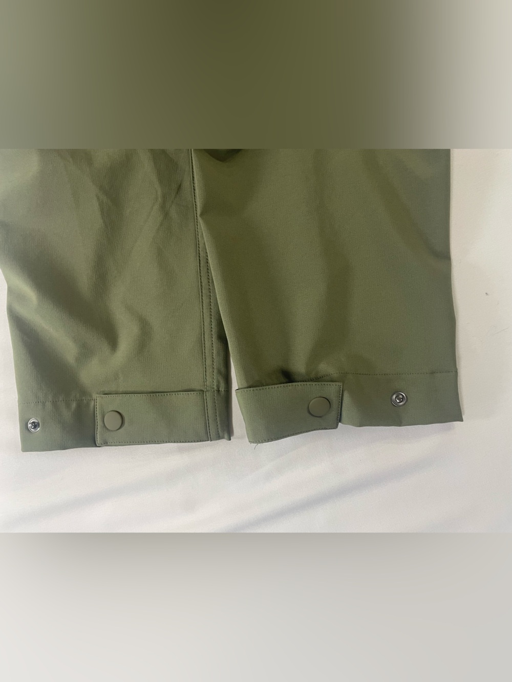 Mondetta Olive Green Wide-Leg Cargo Pants - Picture 7 of 14